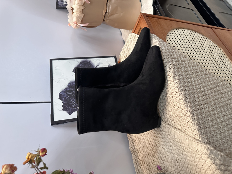 Moteriški Chelsea bateliai su kvadratine nosimi, stori žemi kulnai, viršelis iš odos skaldų patchwork, vidinis aukščio padidinimas