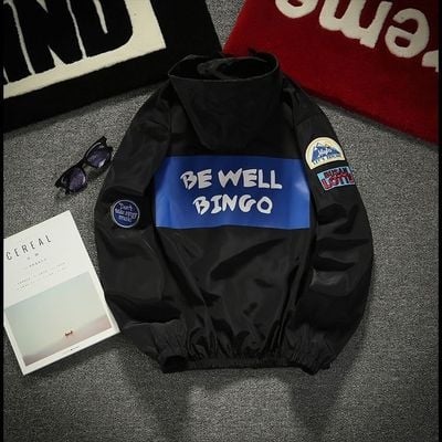 Vyrinė striukė su gobtuvu, lauko saulės apsauga SPF 90, laisvas kirpimas, 100% poliesteris, lengvai kvėpuojanti, daugybė kišenių