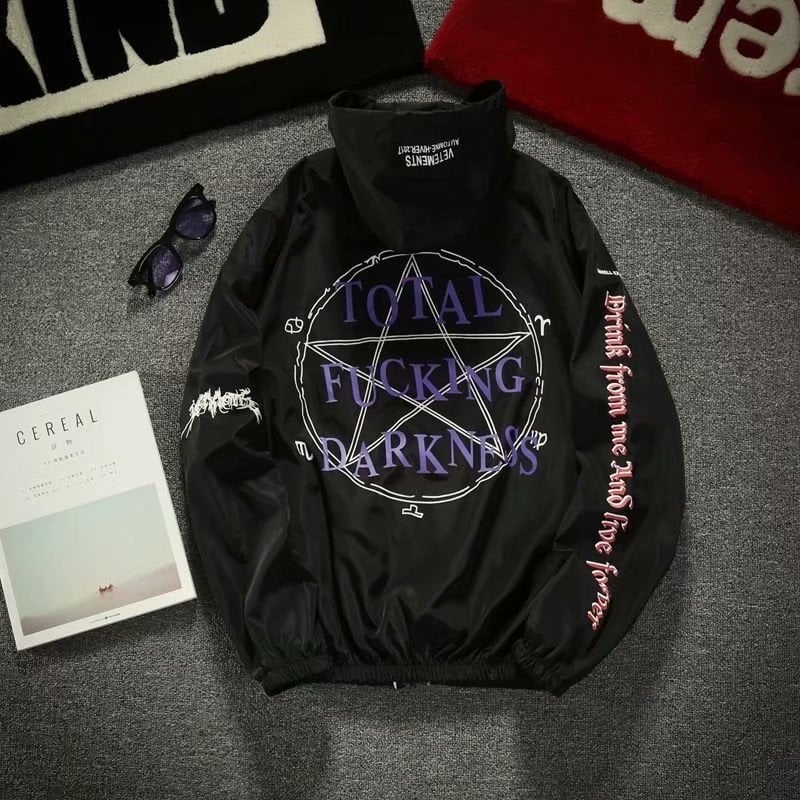 Vyrinė striukė su gobtuvu, lauko saulės apsauga SPF 90, laisvas kirpimas, 100% poliesteris, lengvai kvėpuojanti, daugybė kišenių