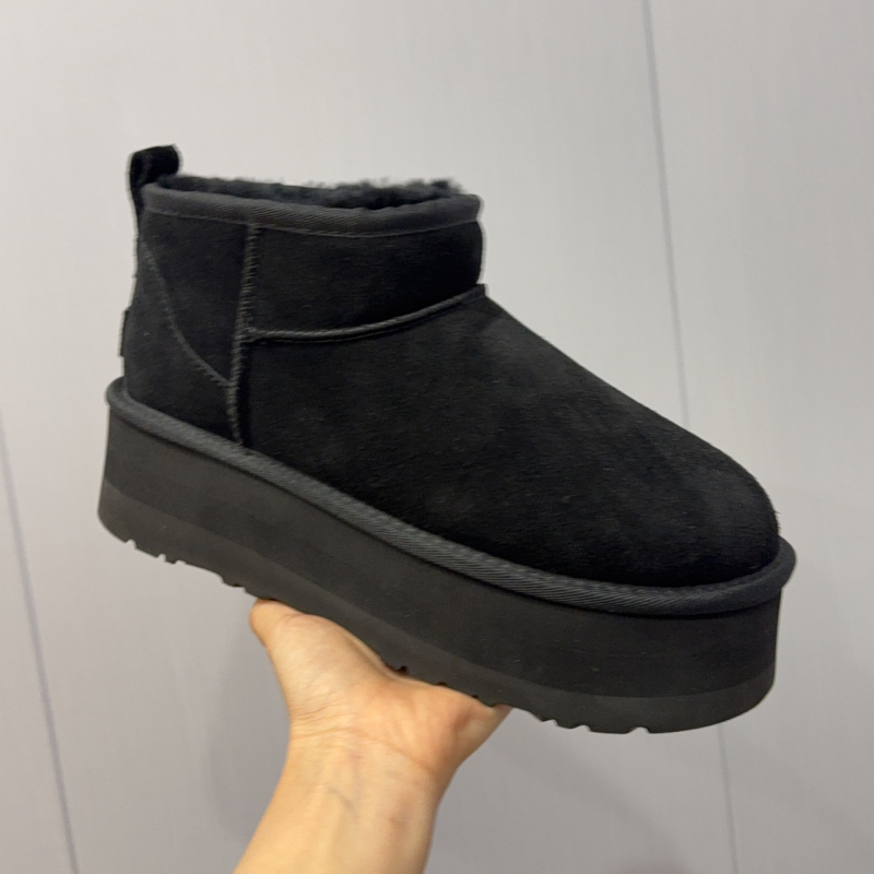 Žiemos sniego bateliai su kailio ir odos viršutine dalimi, viduje megzti vilnos įdėklai, EVA padas, platforma, slip-on