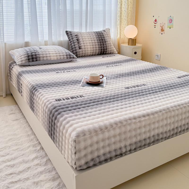Set od tri dijela: napinjajuće plahte od mliječnog velura s floralnim uzorkom, debeli, za krevet 1,8 m