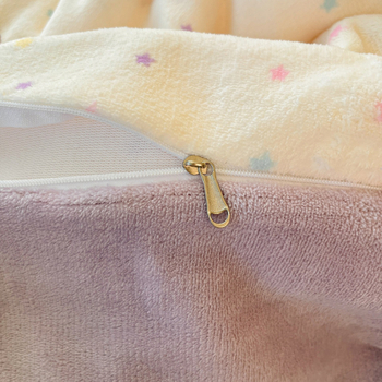 Őszi–téli tejbársony négyrészes ágyneműkészlet, vastag kétoldalas flanellel, paplanhuzattal és korall bársony ágyneműhuzattal