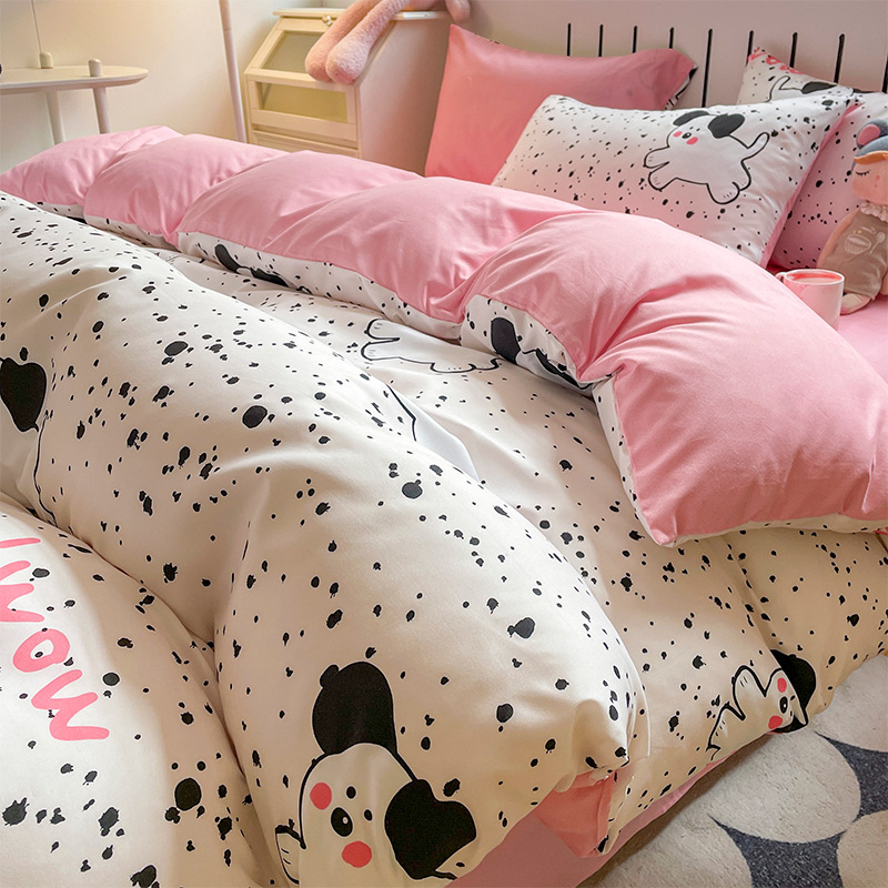 Antklodės užvalkalas - augalų ir gėlių raštas; tie-dye atspaudas; 100% kitos medžiagos; audinio svoris 500–800 g