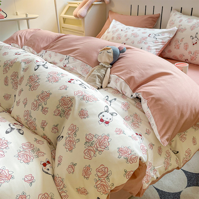 Antklodės užvalkalas - augalų ir gėlių raštas; tie-dye atspaudas; 100% kitos medžiagos; audinio svoris 500–800 g