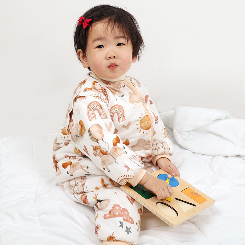 Υπνόσακος για παιδιά με σχέδιο κινούμένων σχεδίων, βαμβακερό ύφασμα και επένδυση από βαμβάκι, πολυεστερική γέμιση, αποσπώμενα μανίκια, χρήση για τέσσερις εποχές.