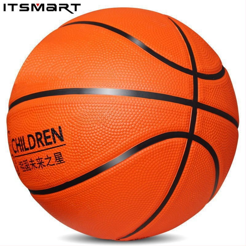 Basketbal s odolnou syntetickou gumou