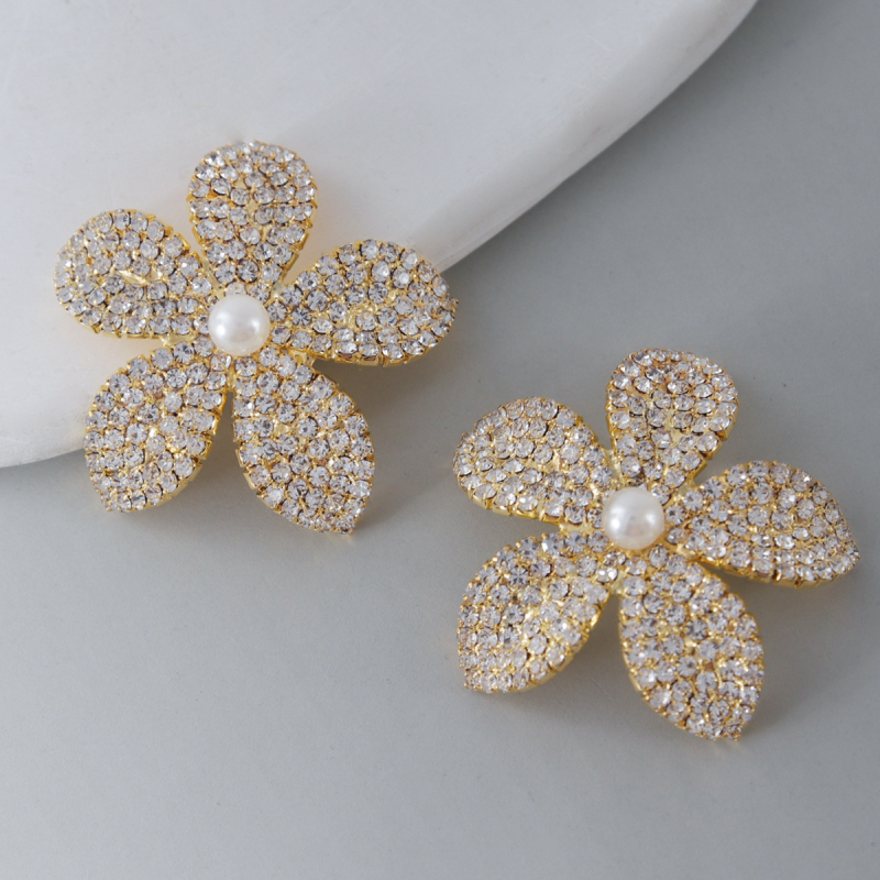 Sievietes ķermeņa kaklarota krūtīm ar ģeometriskiem kristāliem, elektroplakēts pārklājums, bizīšu detaļa, bez caurduršanas