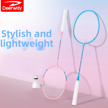 Delhui badminton raketės rinkinys – 2 raketės, svoris 75–79 g, rėmo medžiaga geležies lydinys, rankenos storis G4, tiesi raketė, įtraukta 3 kamuoliukai