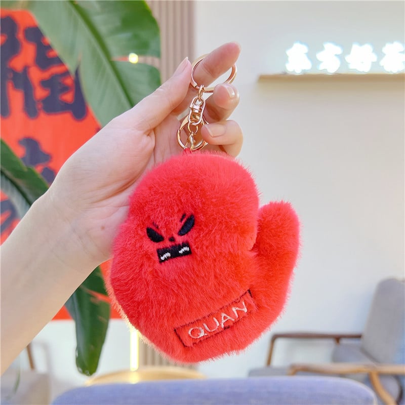 Κούκλα plush για μπρελόκ τσάντας – εξαιρετικά απαλό κοντό βελούδινο ύφασμα, γέμωση PP βάμβακι, επεξεργασία OEM με λογότυπο, κατάλληλη για ηλικίες 14+, μικρό κινούμενο παιχνίδι/μπρελόκ