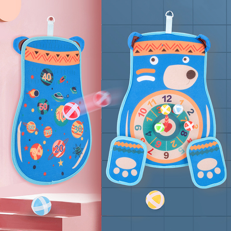 Visklemäng lipilise sihtkolliga pall ja imav tahvel — Qi Xiaonan; materjal: karvane kangas; vanusgrupp: 4–6 aastat