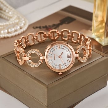 Uus naiste käekell moodsa Rooma sihverplaadiga, teemantidega inkrusteeritud, täisteemantidega luksusliku temperamendiga, lihtne käekell käevõrukaunistusega