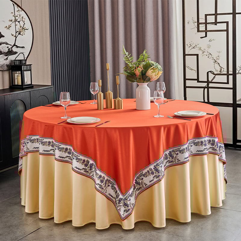 Clouds Stolnjak – kružni, poliester, jednofarbni uzorak, modern minimalistički stil, za hotel i banket