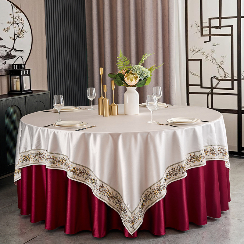 Clouds Stolnjak – kružni, poliester, jednofarbni uzorak, modern minimalistički stil, za hotel i banket