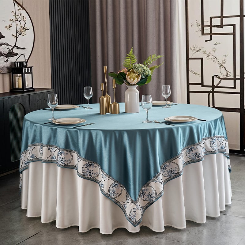 Clouds Stolnjak – kružni, poliester, jednofarbni uzorak, modern minimalistički stil, za hotel i banket