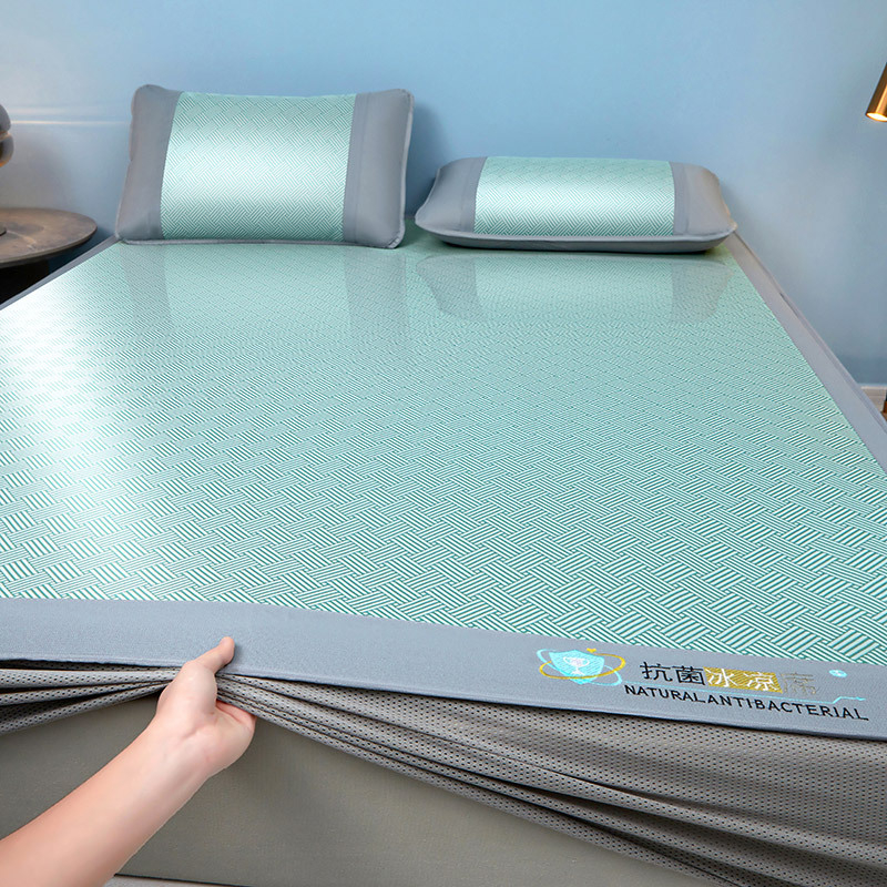Rinkinys kilimėlių: antibakterinis ice-silk audinys, siuvinėjimas, skalbiamas, sulankstomas pritaikytas kilimėlis, viskozės pluoštas