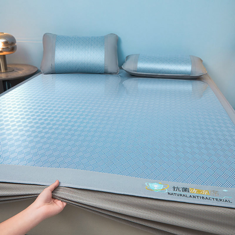 Rinkinys kilimėlių: antibakterinis ice-silk audinys, siuvinėjimas, skalbiamas, sulankstomas pritaikytas kilimėlis, viskozės pluoštas