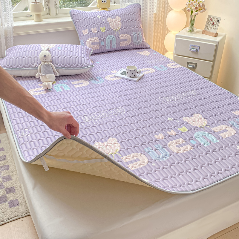 Tryjų dalių čiužinio paklodžių komplektas su elastingu kraštu, natūralus lateksas, latekso kiekis 90%+, spausdinta medžiaga