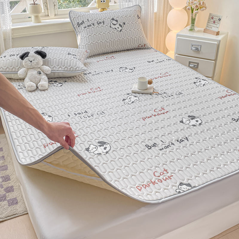 Tryjų dalių čiužinio paklodžių komplektas su elastingu kraštu, natūralus lateksas, latekso kiekis 90%+, spausdinta medžiaga