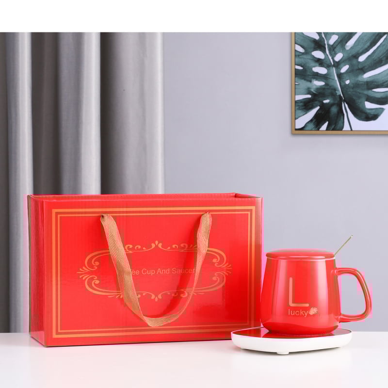 Keraamiline kruus isolatsiooniga (materjal: keraamika; kategooria: kruus; mikrolaineahi: jah; pakend: kinkekarp)