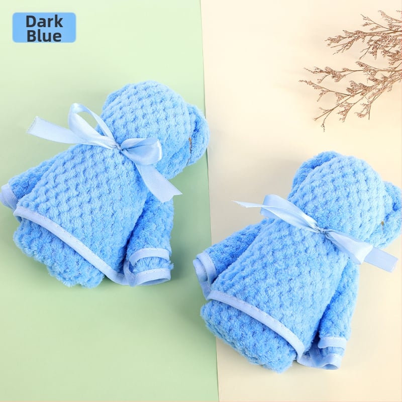 Mackó formájú korall velúr törölköző ajándékdobozban, esküvői kiadás, vastagabb nedvszívó, logónyomás elérhető