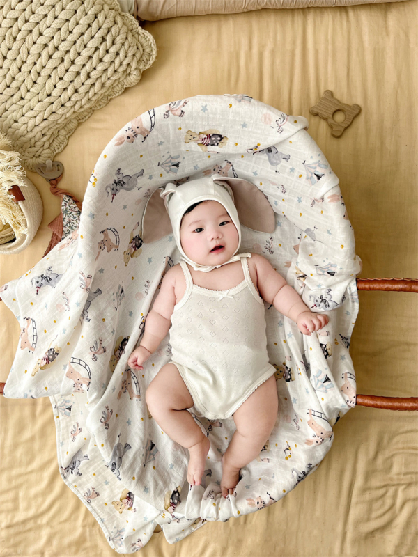 Baba körbefogó kendő - pamutfonalból, nyárra, mesés mintával, márka litemian, 1–3 éveseknek