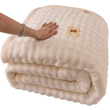 Mitmefunktsiooniline jänesekarusnahast pleed, kahekordne mull-tekstuur; kohandamine saadaval. Materjal: jänese karusnahk/jänese samet; Kaal: 500–800 g; Muster: ühevärviline või geomeetriline