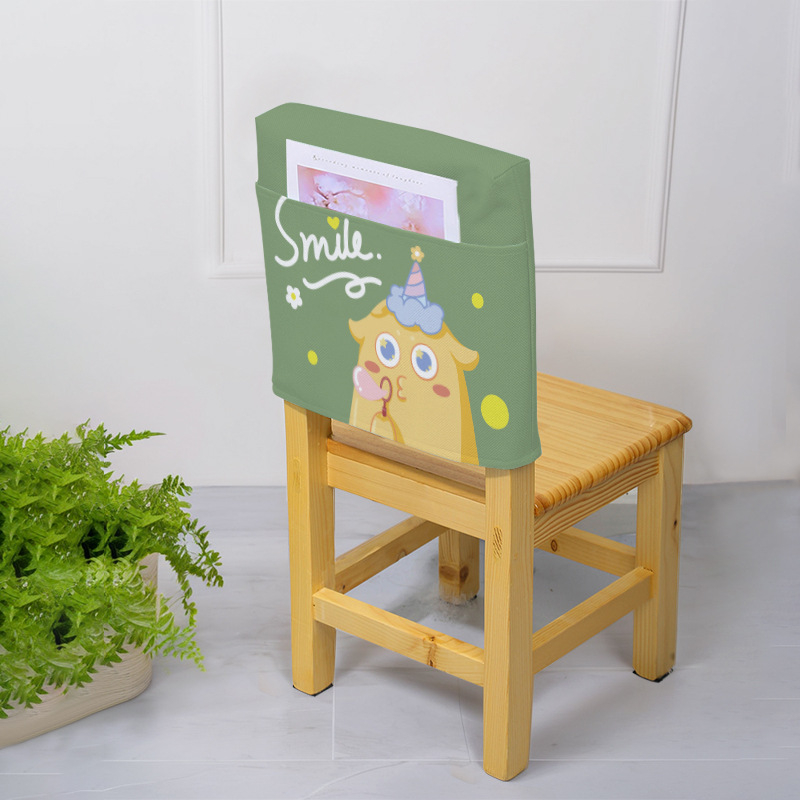 Navlaka za dječji stolac — kvadratnog oblika, poliester, ukrasna funkcija, moderan minimalistički stil, motiv crtani film