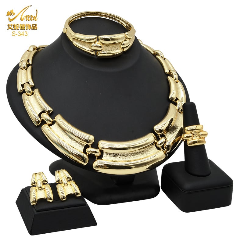 Kullakellakee, kõrvarõngad, sõrmus, käevõru 18K kullast Dubais, India pidulikul ehtelkomplekt ekspordiks