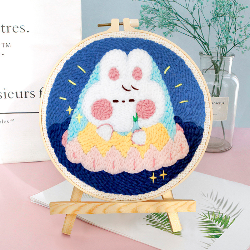 Punch Needle adatu izšuvumu komplekts – lina, karikatūra/animācijas raksts, auduma izšūšana