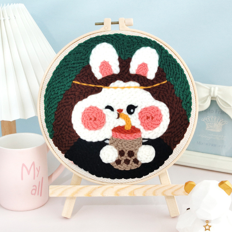 Punch Needle adatu izšuvumu komplekts – lina, karikatūra/animācijas raksts, auduma izšūšana