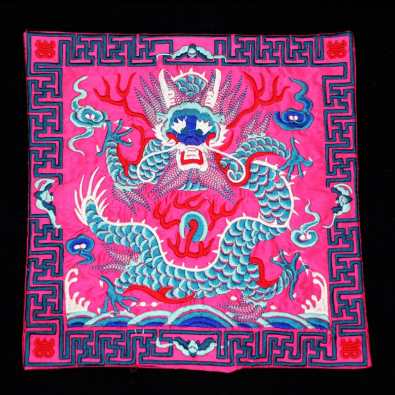 Izšūts panelis ar crane motīvu, Qing dinastijas oficiālais apģērbs, Su izšūšana, klasiskā Ming & Qing stila, izgatavots Ķīnā