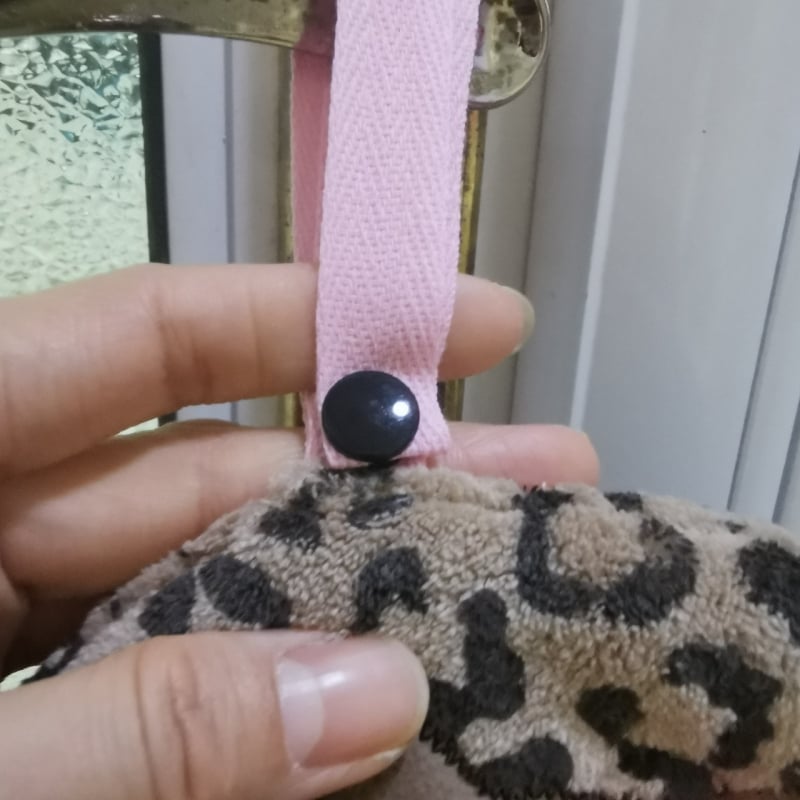 Double Benefit Πετσέτα Χεριών – Μοτίβο λεοπάρ γάτας, Κοραλλί φλίς, Κεντημένη, 30–50 g, 150d