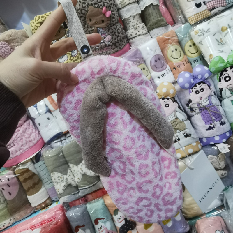 Double Benefit Πετσέτα Χεριών – Μοτίβο λεοπάρ γάτας, Κοραλλί φλίς, Κεντημένη, 30–50 g, 150d