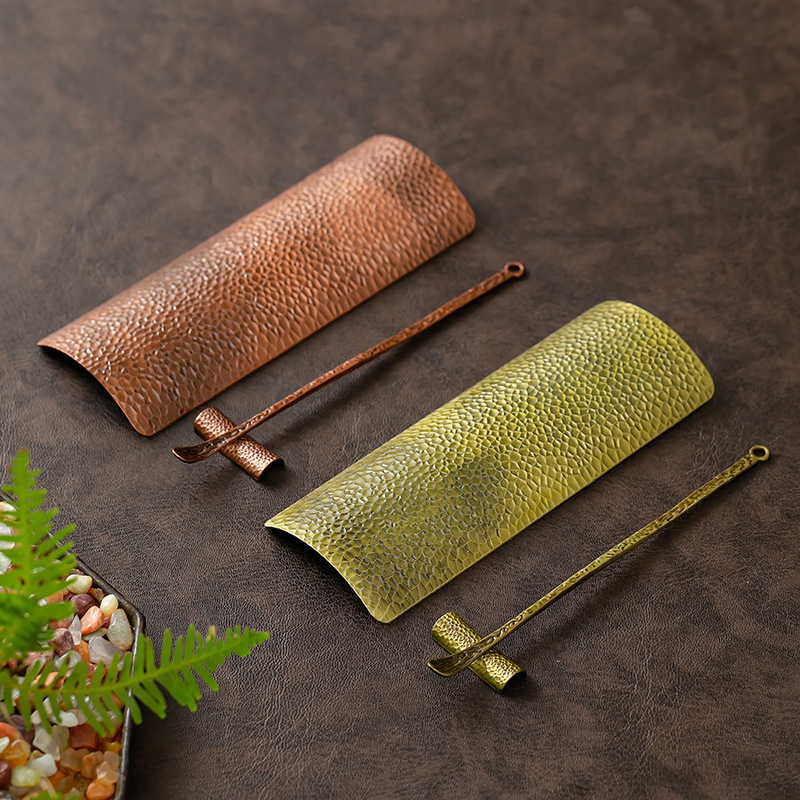 Kaheosaline kung fu tee komplekt: käsitööline tee lusikas ja taldrik segusest tee ceremoonia tarbeks