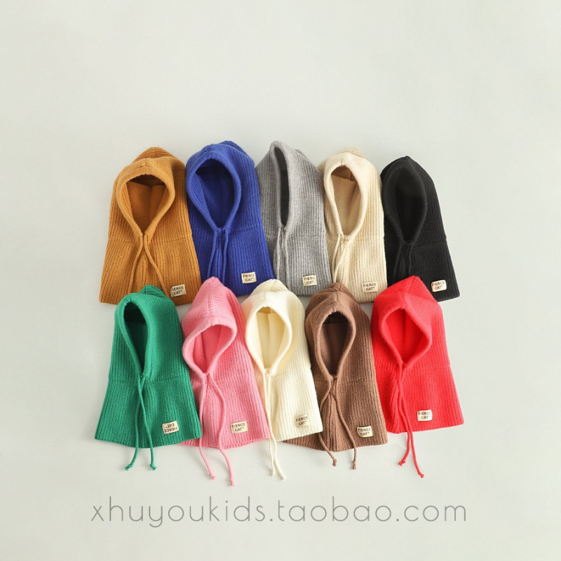 Integrirana dječja kapa s kupolastim oblikom i rubom, vunena tkanina; zaštita od sunca, prozračna, otporna na vjetar, održava toplinu; uzrast 1–6 godina