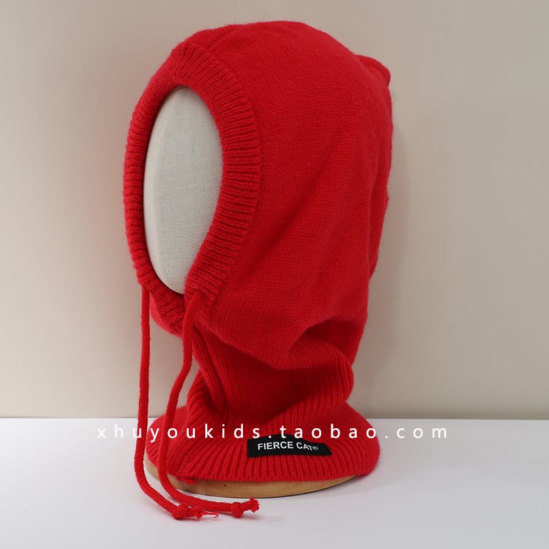 Integrirana dječja kapa s kupolastim oblikom i rubom, vunena tkanina; zaštita od sunca, prozračna, otporna na vjetar, održava toplinu; uzrast 1–6 godina