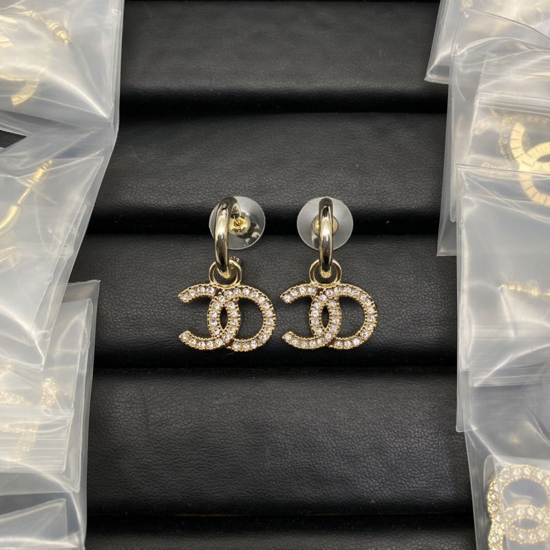 Cercei: știfturi din oțel inoxidabil, aliaj electroplacat, stil proaspăt și dulce