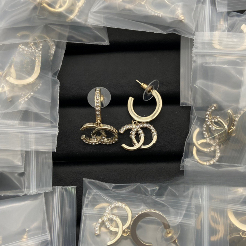 Cercei: știfturi din oțel inoxidabil, aliaj electroplacat, stil proaspăt și dulce