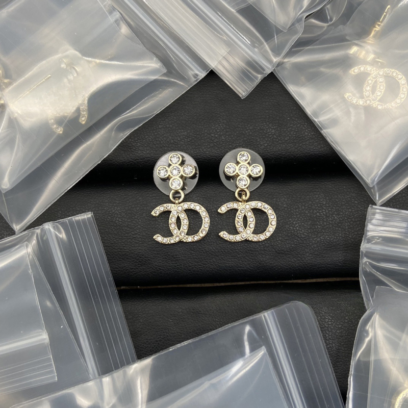 Cercei: știfturi din oțel inoxidabil, aliaj electroplacat, stil proaspăt și dulce