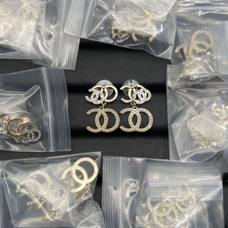 Cercei: știfturi din oțel inoxidabil, aliaj electroplacat, stil proaspăt și dulce