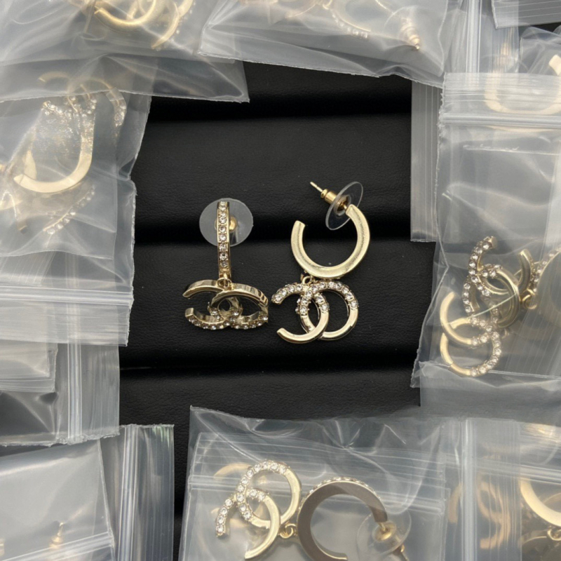 Cercei: știfturi din oțel inoxidabil, aliaj electroplacat, stil proaspăt și dulce