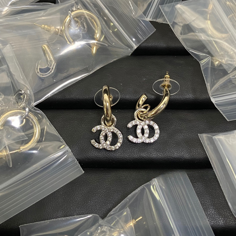 Cercei: știfturi din oțel inoxidabil, aliaj electroplacat, stil proaspăt și dulce