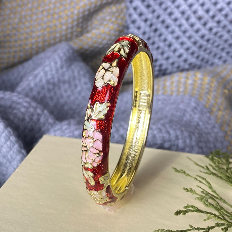 Apyrankė su cloisonné emale, kinų stilius, jade gėlės motyvas (Svoris 100 g; Pavasaris 2025; Forbidden City vintage)