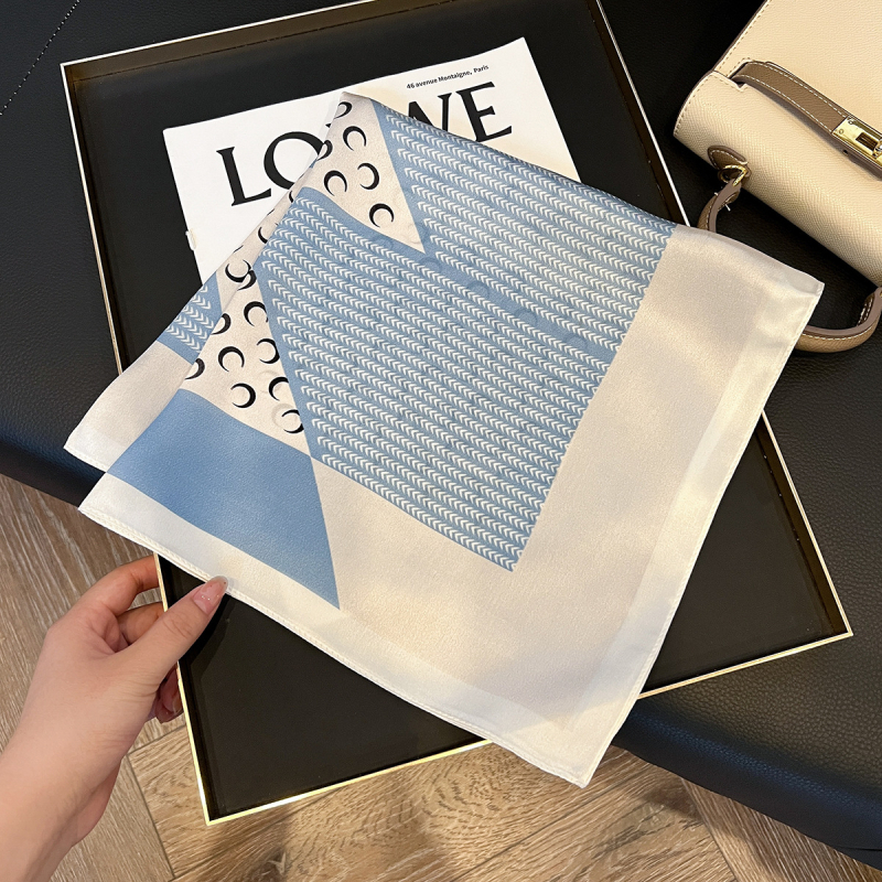 Дамски копринен шал | 100% коприна, сатенено тъкане, квадратна форма, пролет 2025 издание