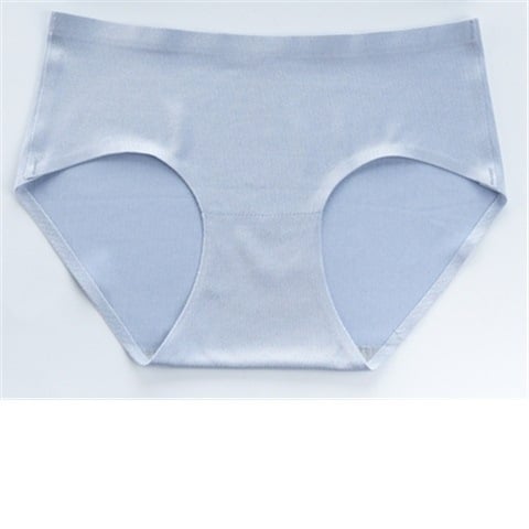 Női push-up melltartó és alsónemű készlet virágos mintával, formázott kosár (felső rész vékony, alsó rész vastag), anyag: nylon elastán bélés, levehető dupla vállpántok, hátul négy sor kapocs