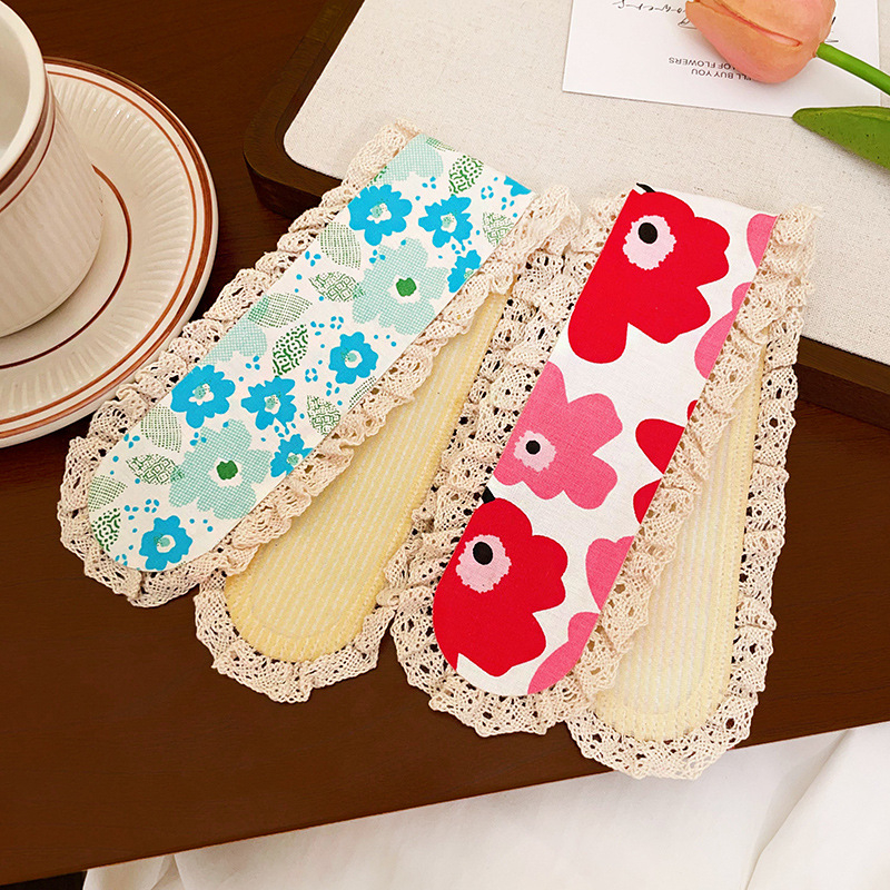 Adīta ziedu motīva matu lente, oriģinālais dizains, sieviešu stilam, pavasaris 2025