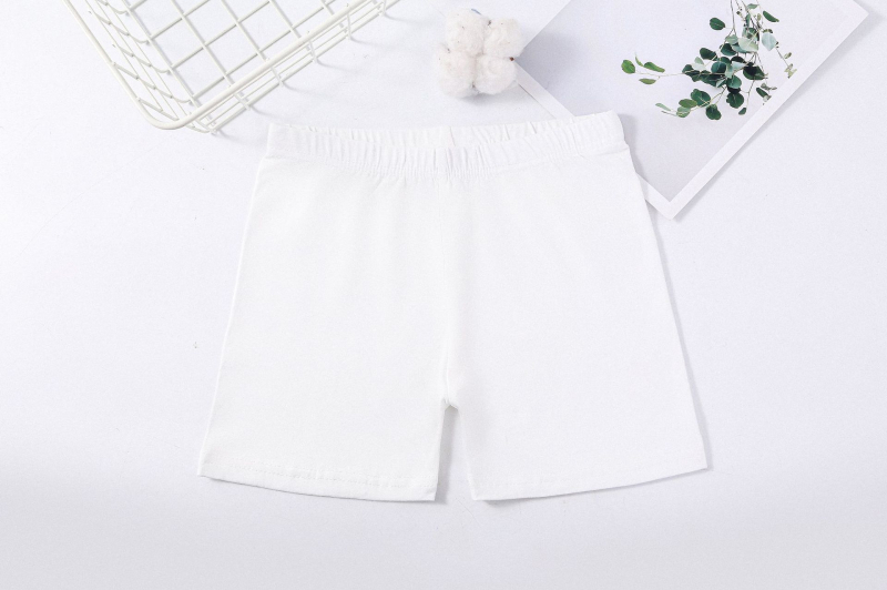 Vaikų šokių šortai iš medvilnės, su aukšta elastinga juosta, siauras kirpimas, vidutinio aukščio juosmuo su guma, švelnus pojūtis, 95% medvilnė