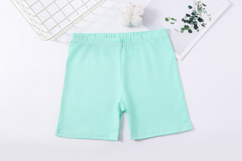 Vaikų šokių šortai iš medvilnės, su aukšta elastinga juosta, siauras kirpimas, vidutinio aukščio juosmuo su guma, švelnus pojūtis, 95% medvilnė