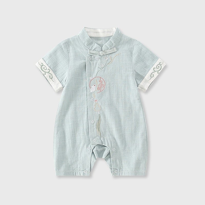 Tipo A kinų stiliaus vasaros romper berniukams, plonas poliesterio audinys, trumpomis rankovėmis, vienos eilės mygtukų užsegimas, amžius 1–3 metai