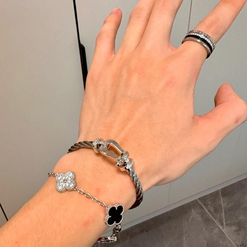Narukvica s potkovicom kopčom, dijamantni detalji, unisex geometrijski dizajn, stacking stil, Jimira